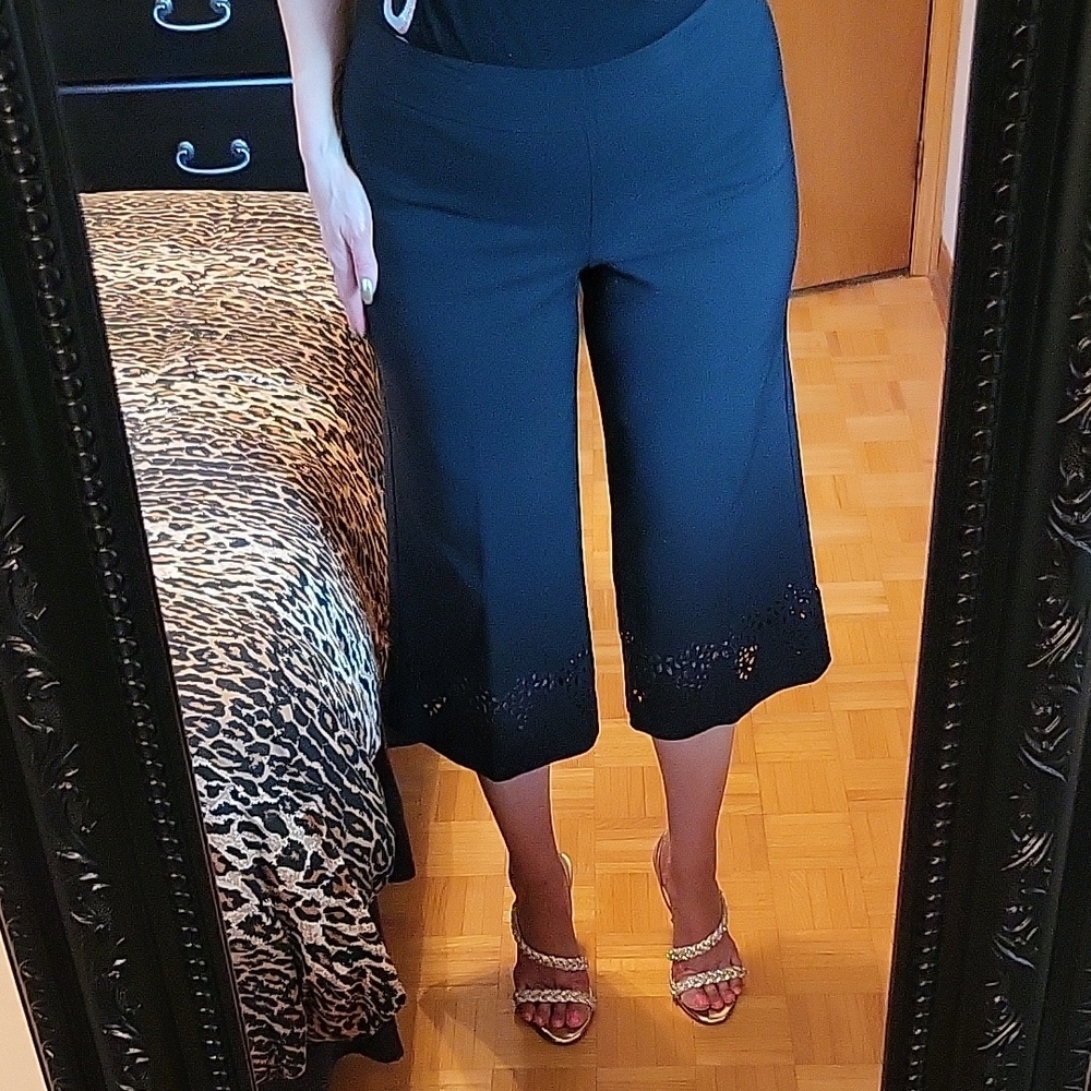 NEW Cleo Black Cropped Culotte Pants for Office or Casual, Intricate Cutwork, 6P - Picture 6 of 13